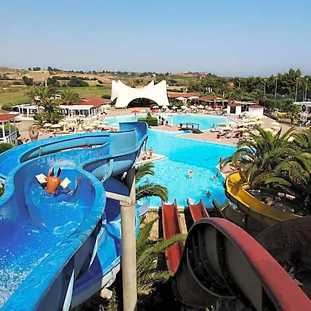 אתר נופש Futura Club Porto Kaleo 4*